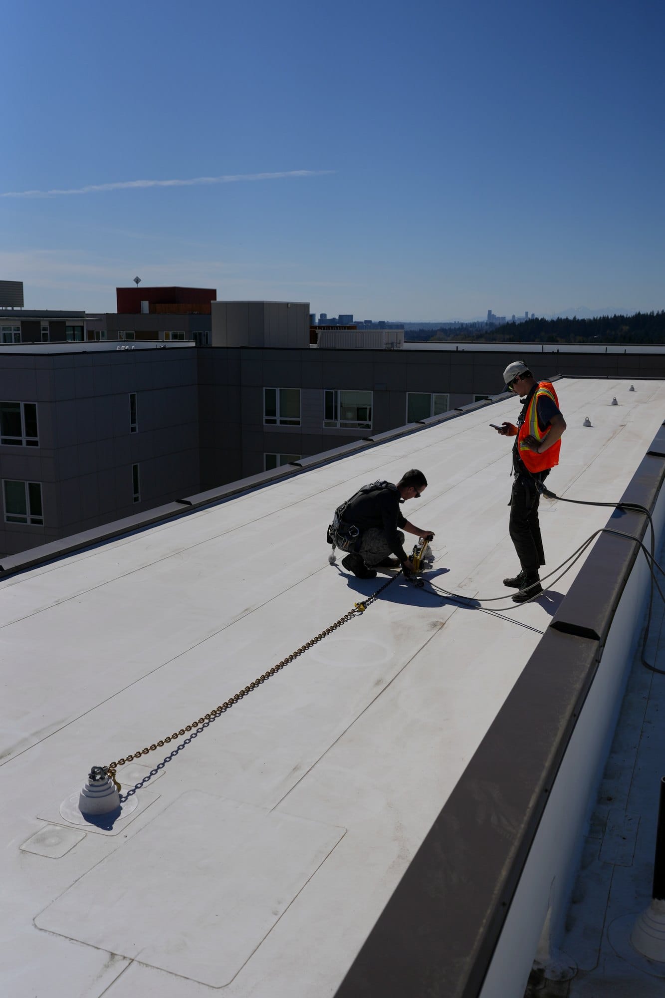 Anchor pull test on rooftop